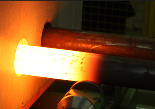 Industrielle Heizungs-Maschine der Induktions-120KW für Messer-Bolzenmutter-Schmieden